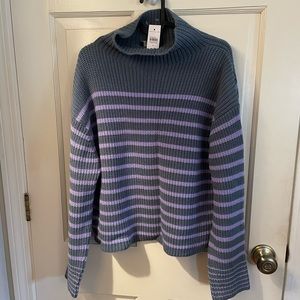 ANN TAYLOR SWEATER